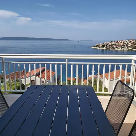 Zora Trogir